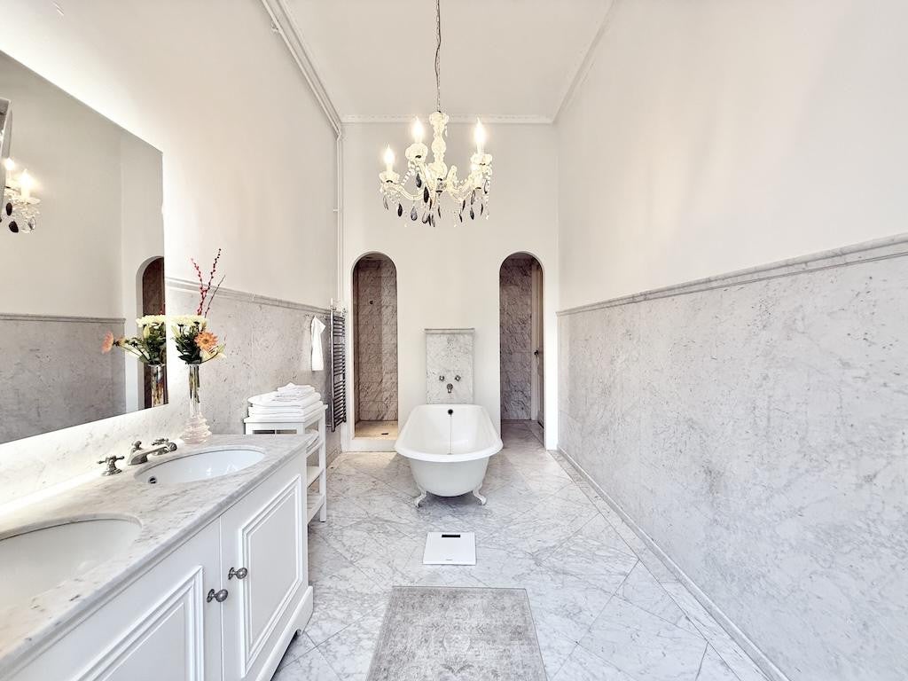 Woning te huur: Van Eeghenstraat, Amsterdam