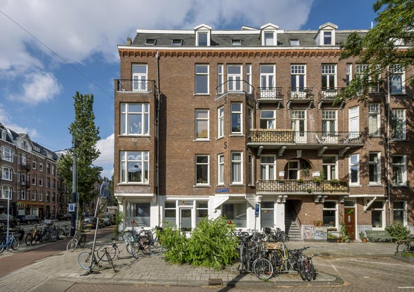 Appartement Maarten Harpertszoon Trompstraat in Amsterdam