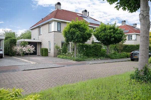 Koopwoningen Emmeloord – Huis te koop in Emmeloord