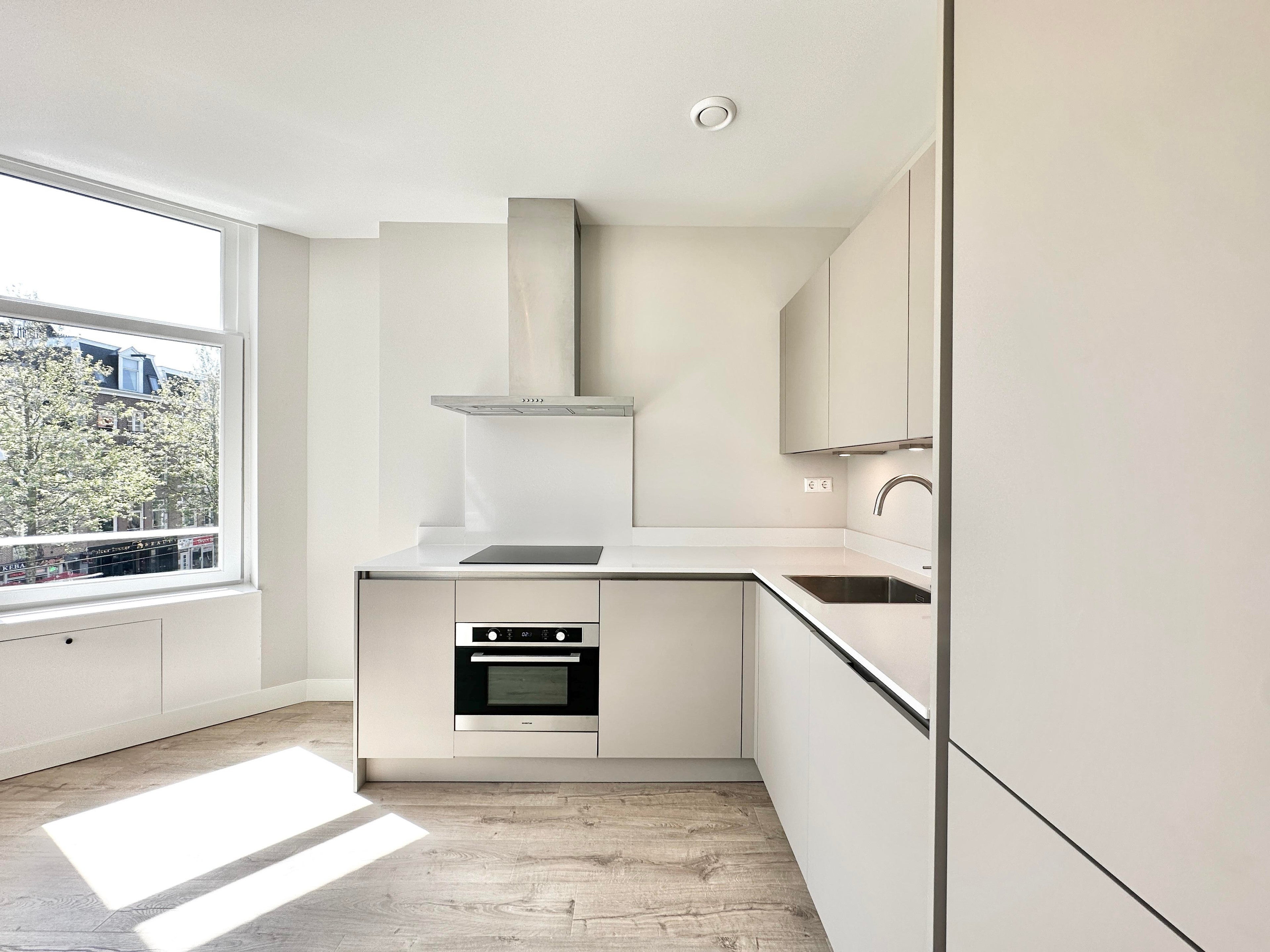 Te huur Appartement Ceintuurbaan in Amsterdam