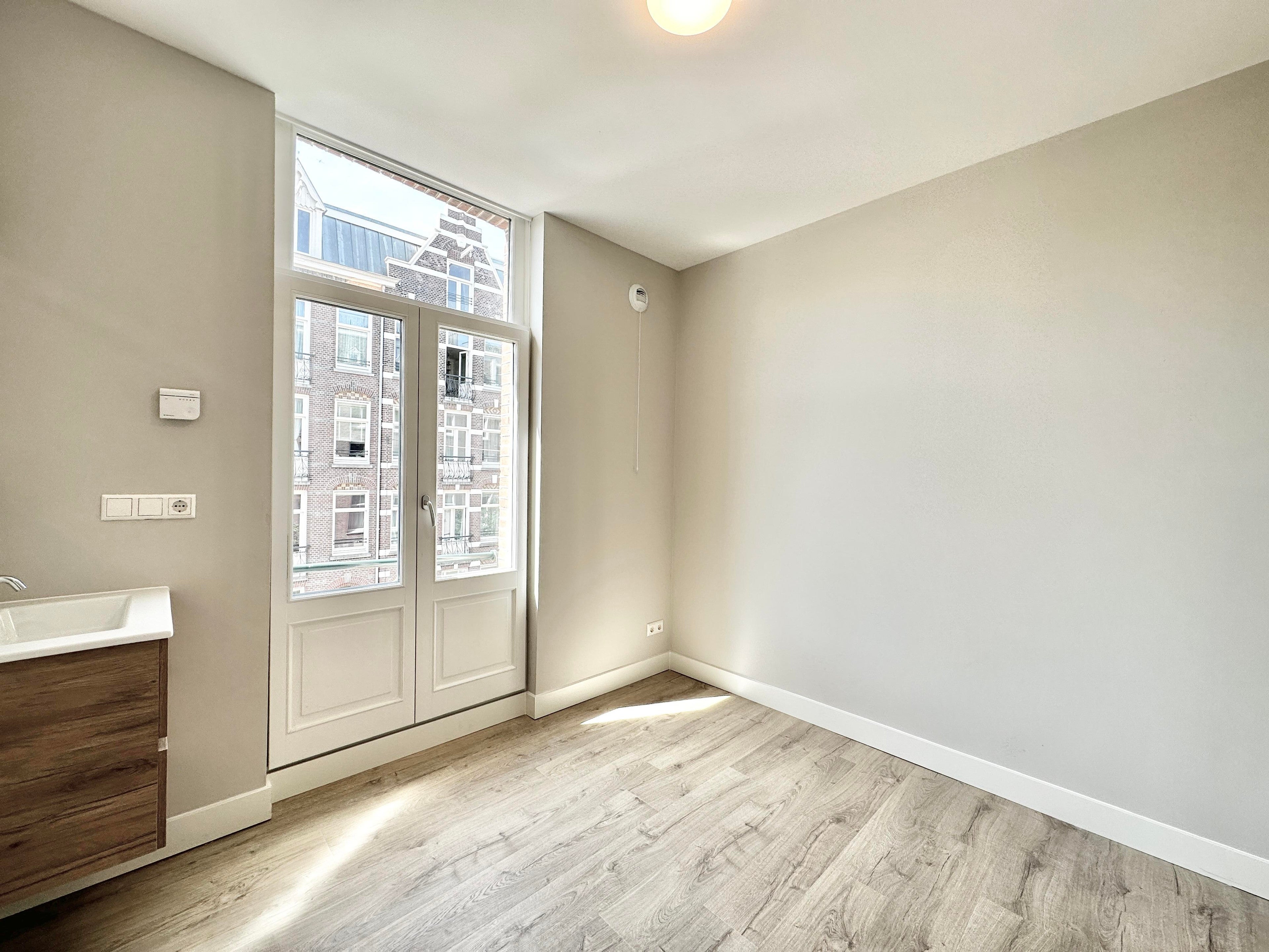 Te huur Appartement Ceintuurbaan in Amsterdam
