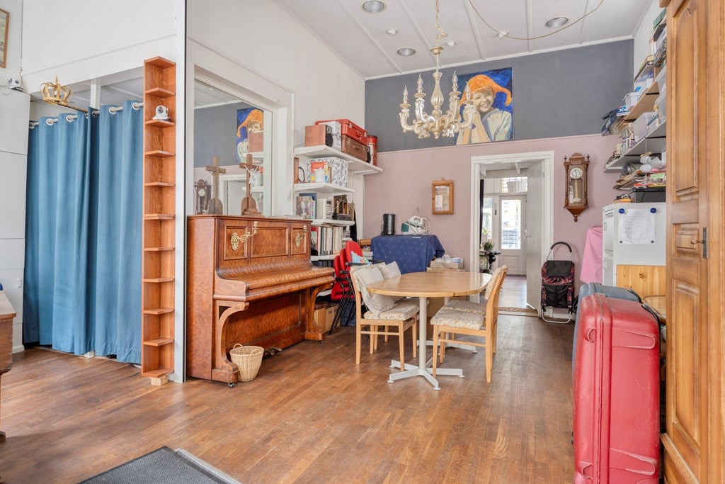 Hoekwoning te koop: Kerkstraat 1, Renkum