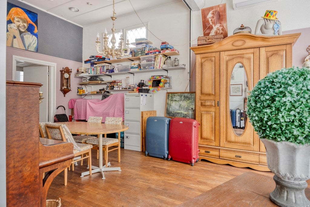 Hoekwoning te koop: Kerkstraat 1, Renkum