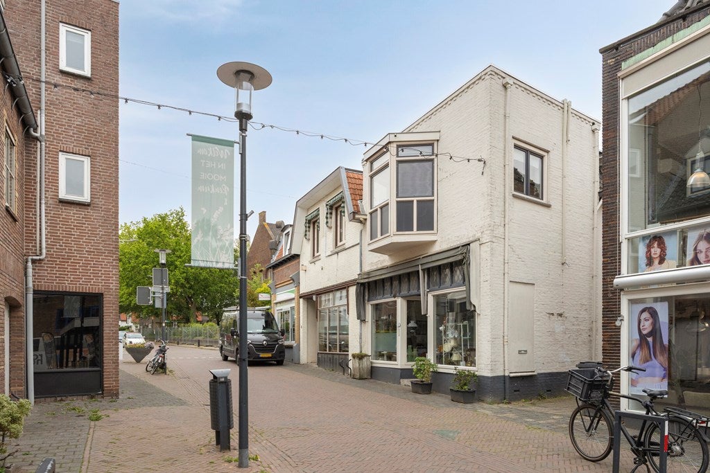 Hoekwoning te koop: Kerkstraat 1, Renkum