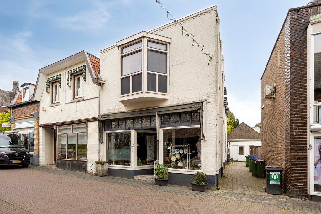 Hoekwoning te koop: Kerkstraat 1, Renkum