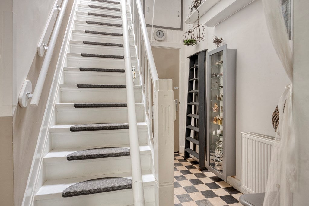 Hoekwoning te koop: Kerkstraat 1, Renkum