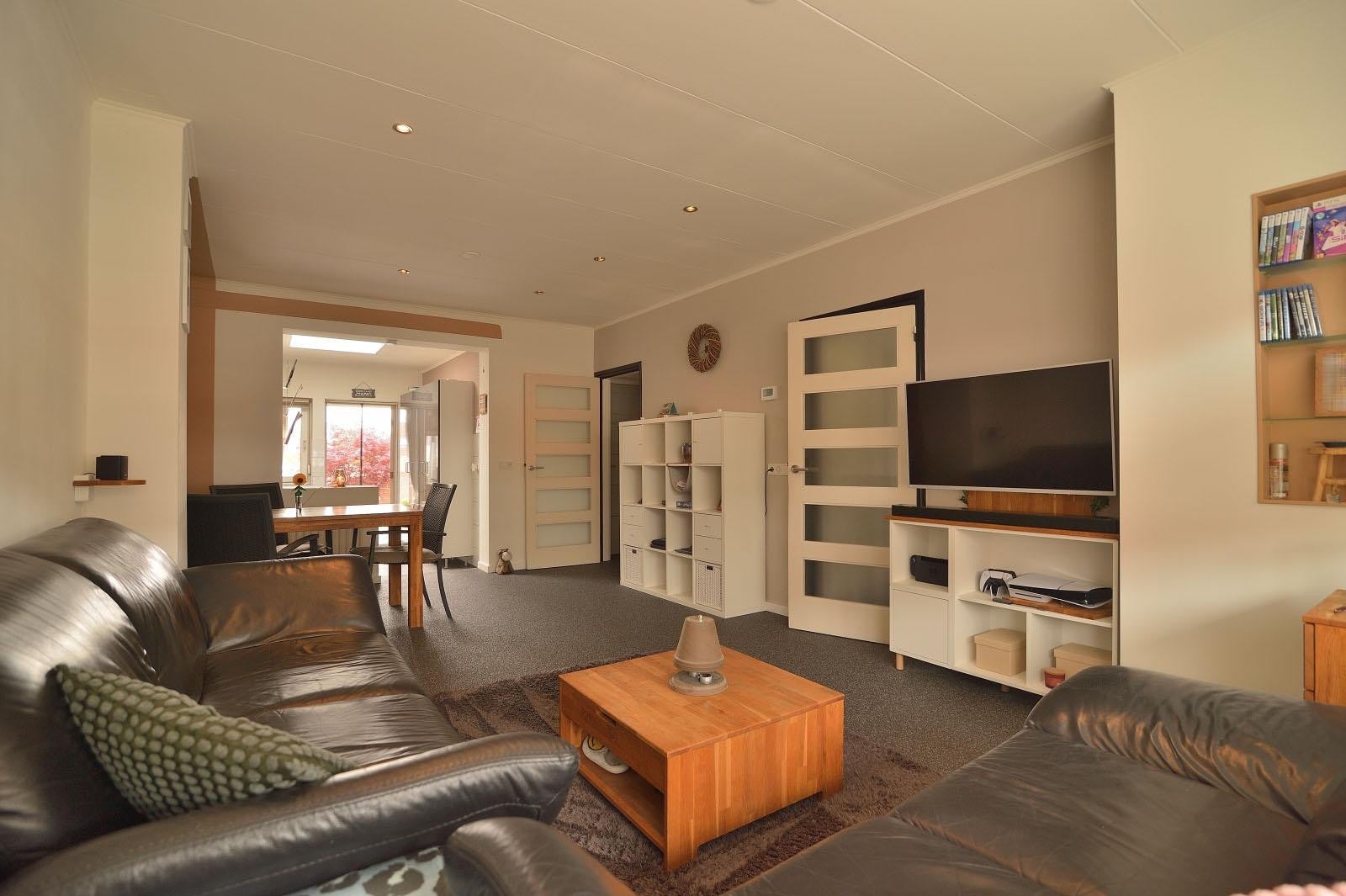 Tussenwoning te koop: Maastrichterlaan 57, Landgraaf