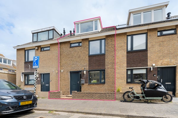 Dr Joh G Mezgerstraat 64 in Zandvoort
