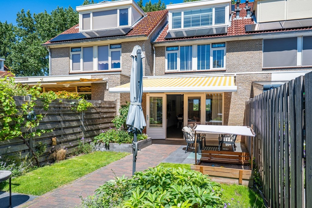 Tussenwoning te koop: Torkruidstraat 4, Lisserbroek