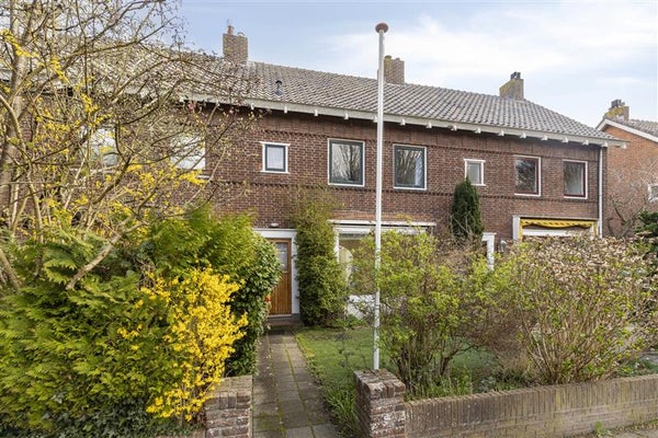 Hofdijck 27 in Oegstgeest