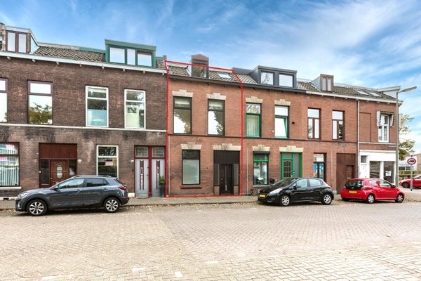 Huis Willem Brouwerstraat 8 in Schiedam