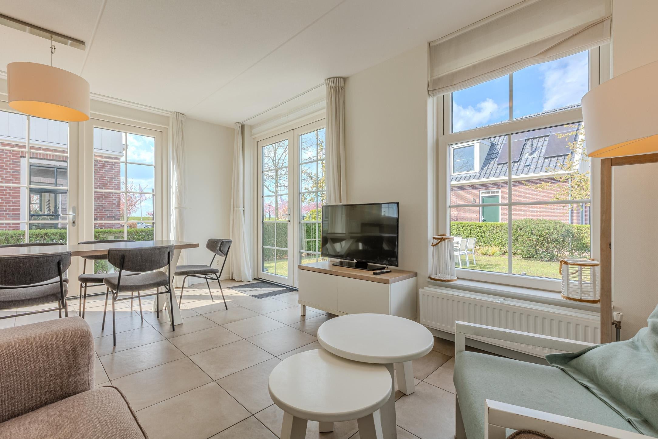 Vrijstaande woning te koop: Zeedijk 2-303, Uitdam