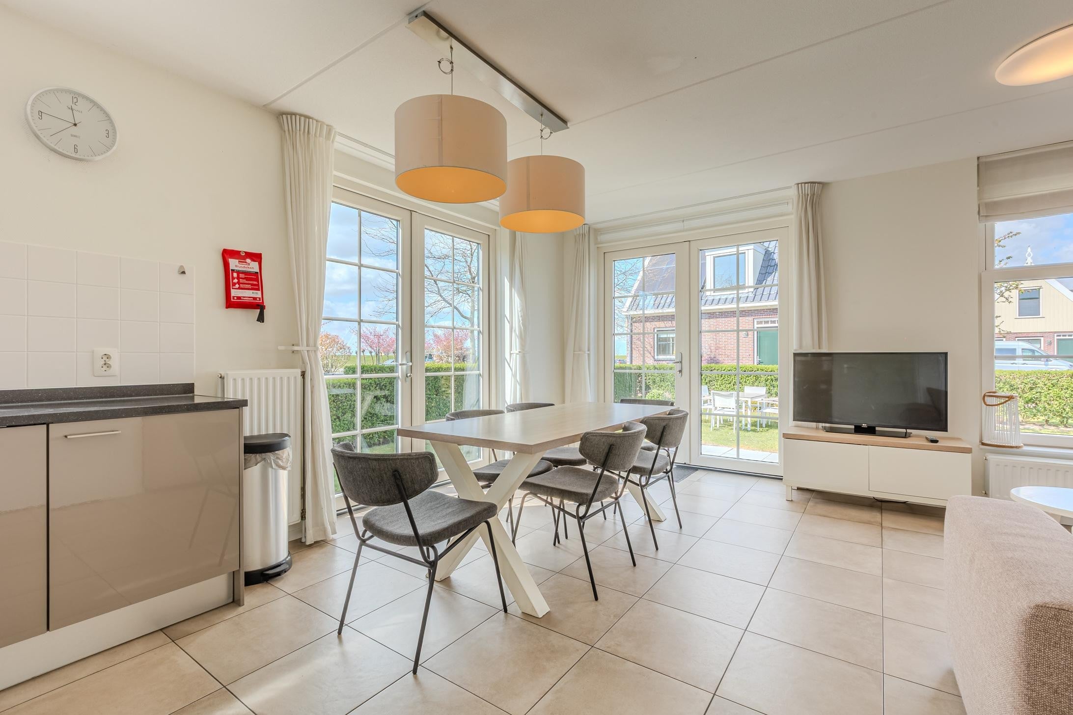 Vrijstaande woning te koop: Zeedijk 2-303, Uitdam