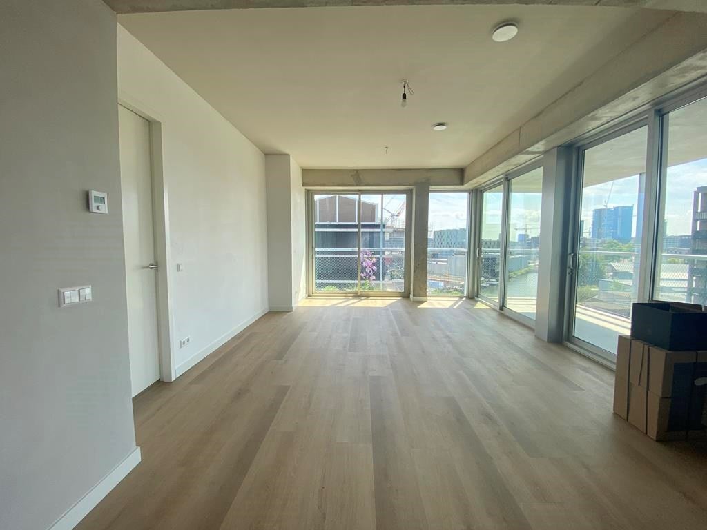 Woning te huur: Leen Jongewaardkade, Amsterdam