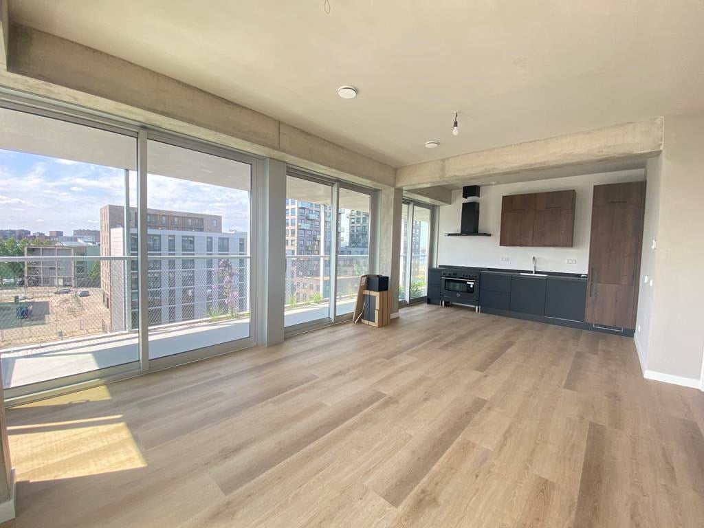 Woning te huur: Leen Jongewaardkade, Amsterdam
