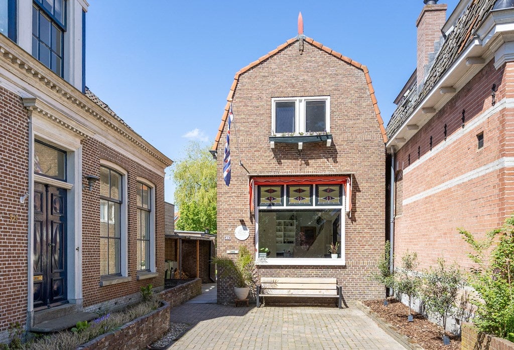 Huis Parkstraat 16 in Grou