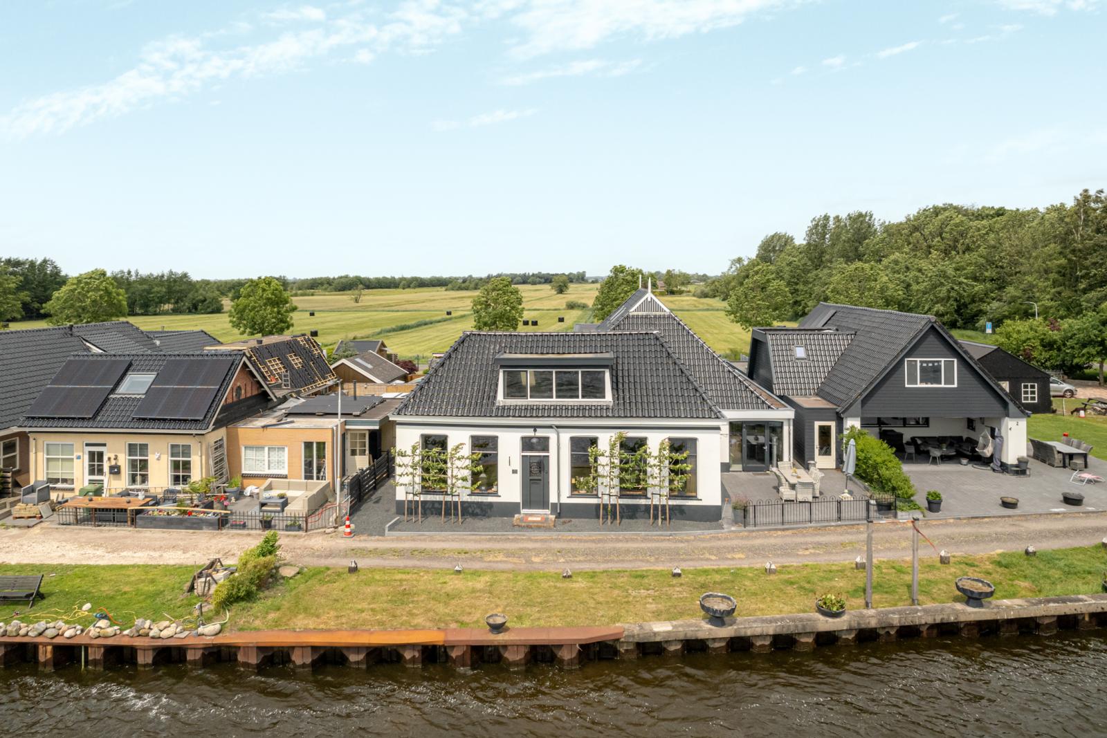 Huis Blauforlaet 2 B in Augustinusga