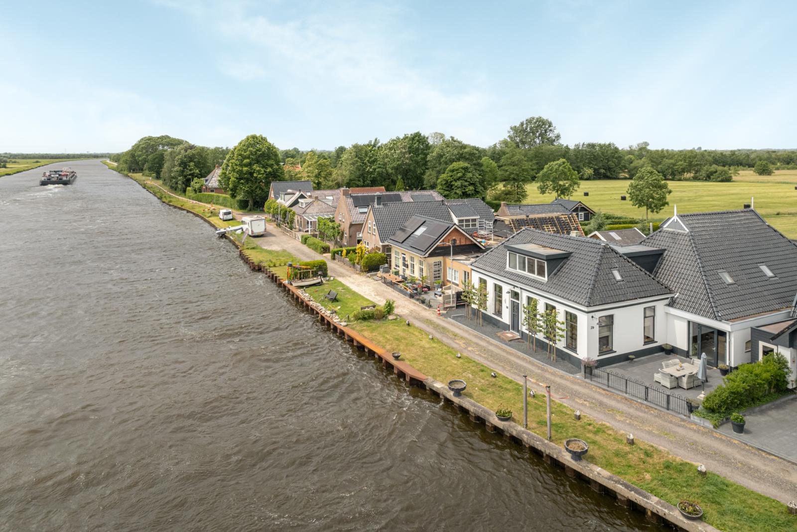 Vrijstaande woning te koop: Blauforlaet 2B, Augustinusga