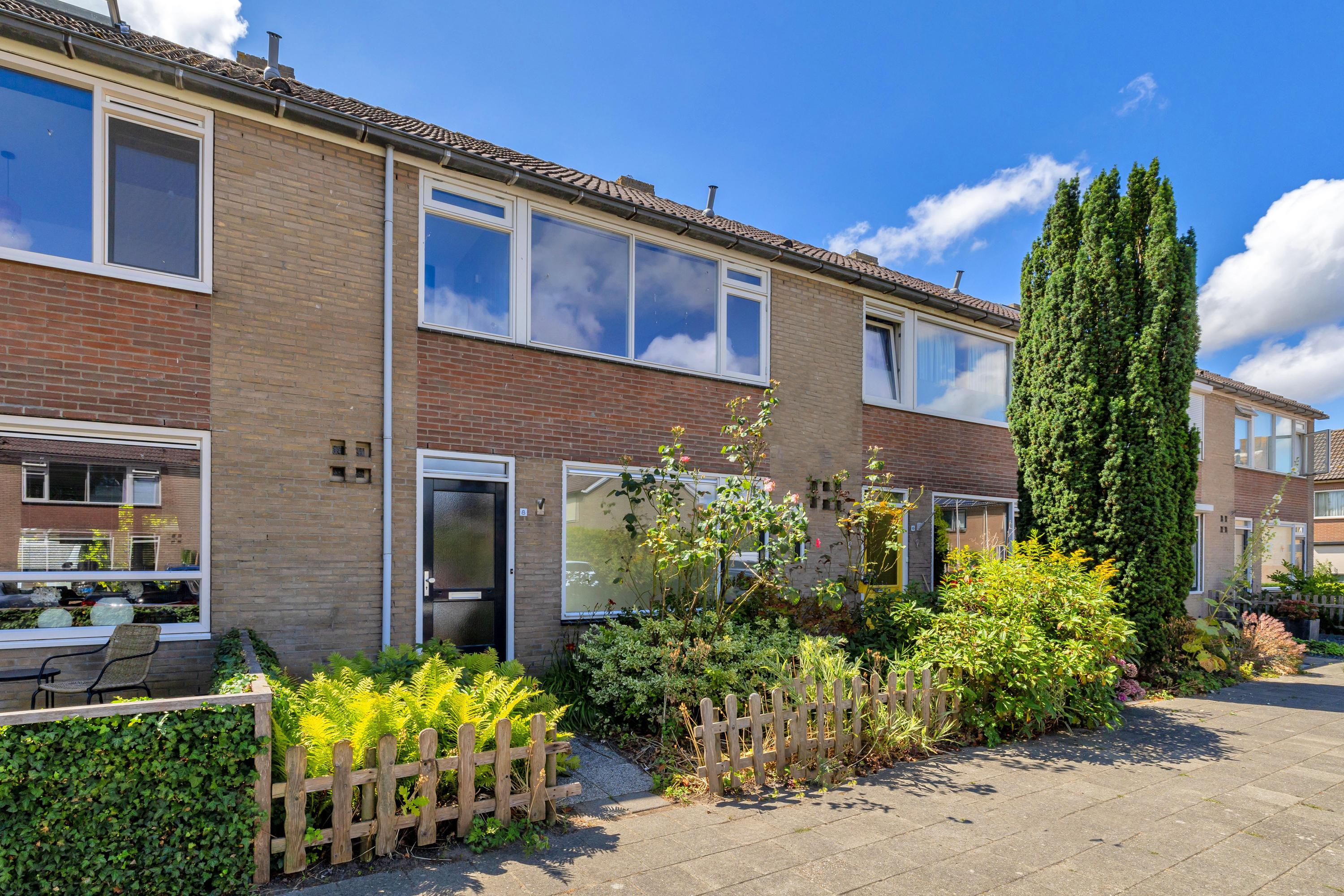 Huis Hertog Jan van Beierenlaan 8 in Nieuwe-Tonge