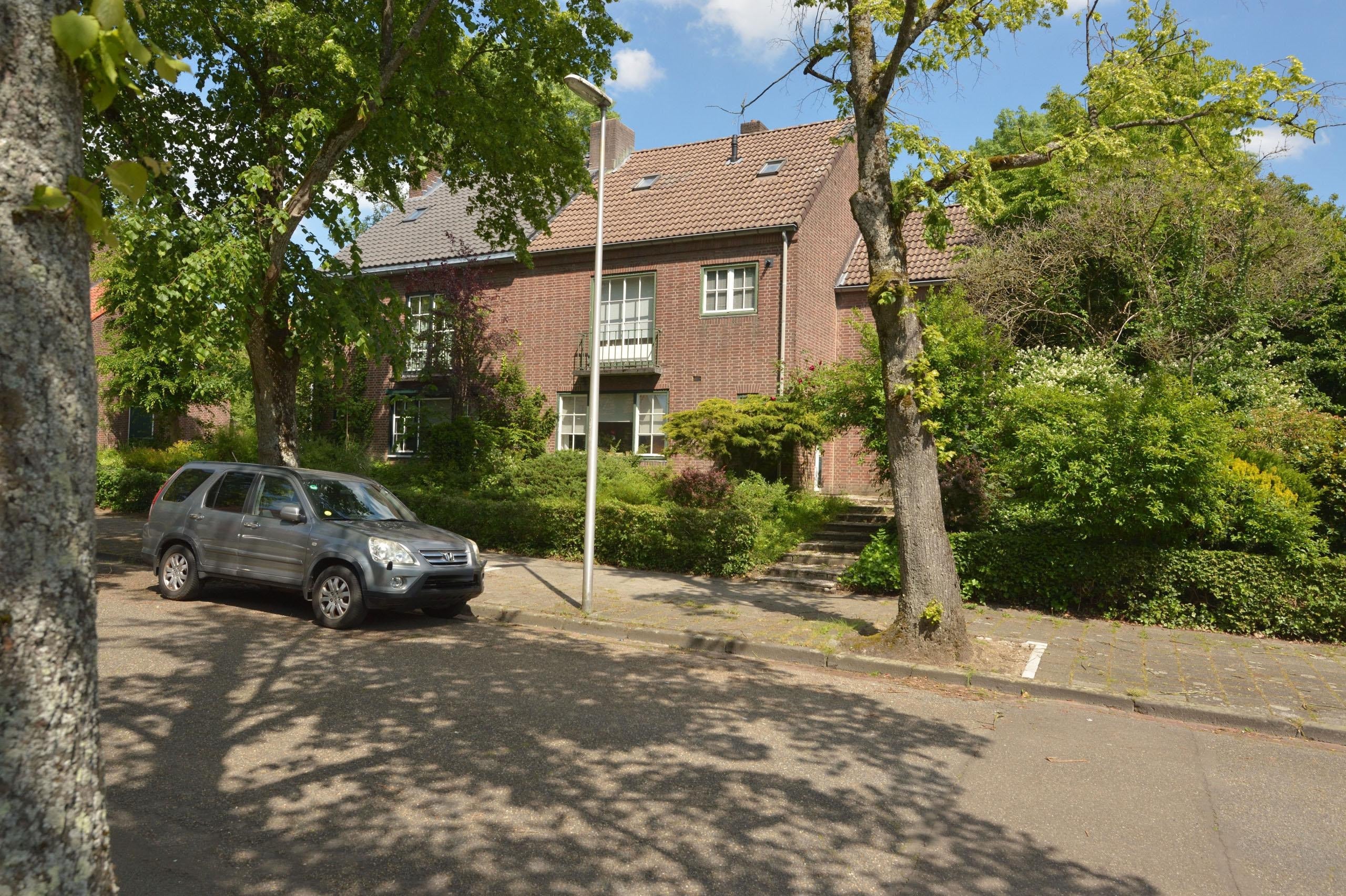 Twee-onder-één-kap te koop: Van Lennepstraat 19, Heerlen