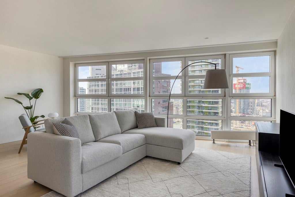 Flat Wijnbrugstraat 261