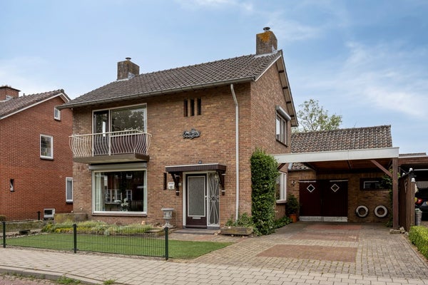 Oude Dijk 12 in Denekamp