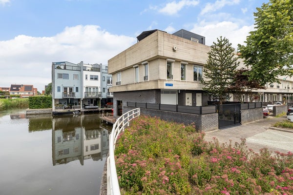 Te huur: Huis Antillenweg in Almere