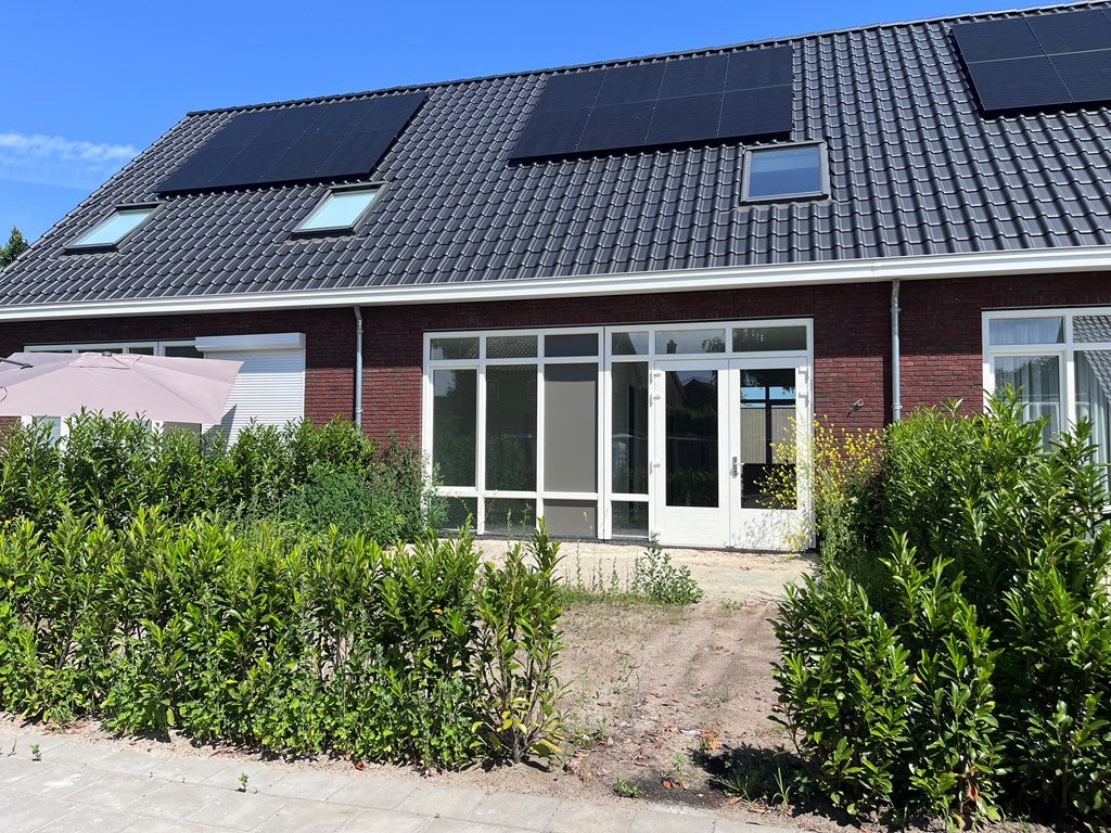 Huis Nassauhof 8 in Vroomshoop