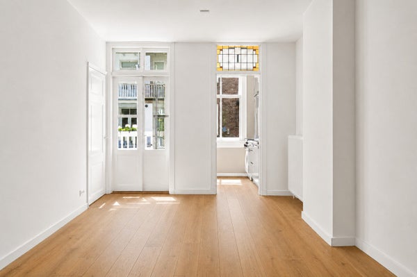 Appartement Van Ostadestraat in Amsterdam