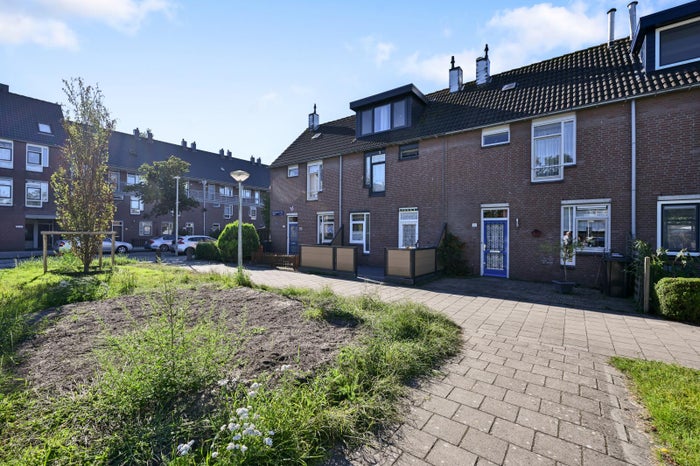 Wethouder In 't Veldstraat 32