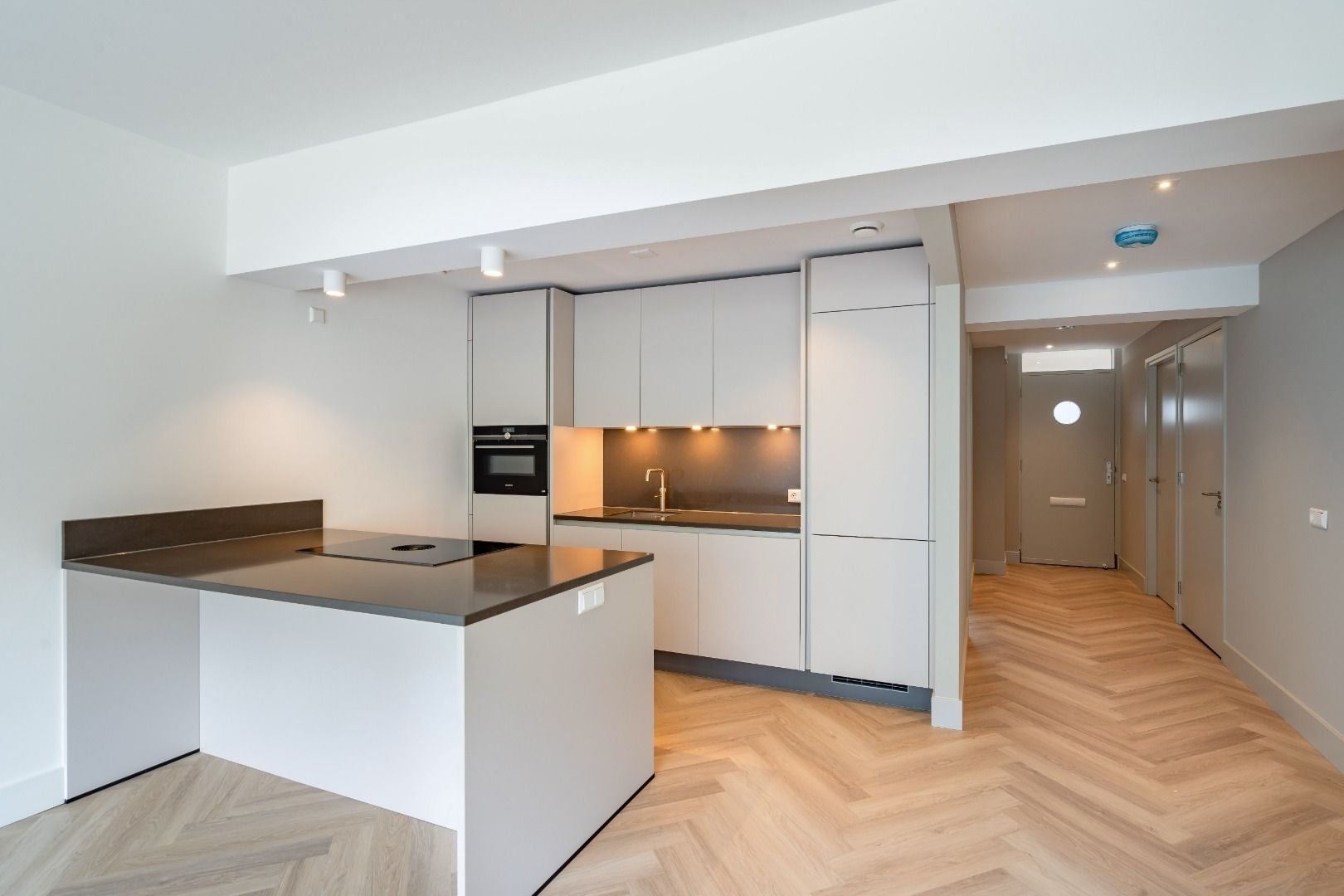 Appartement Kruiskade 167 in Rotterdam