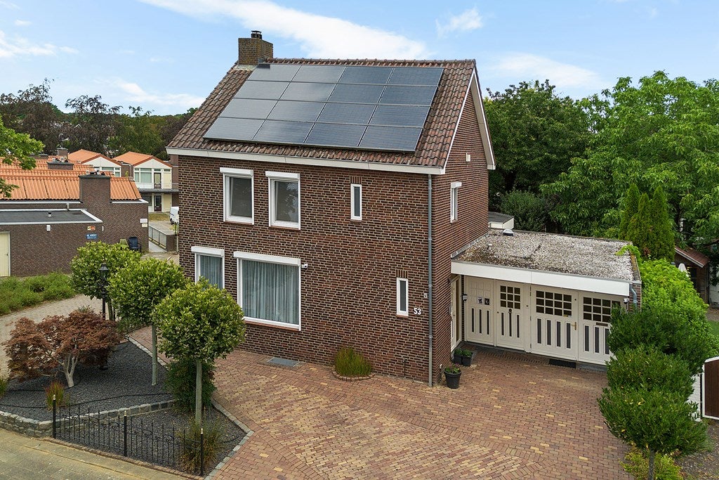 Huis Schepenbank 53 in Haelen