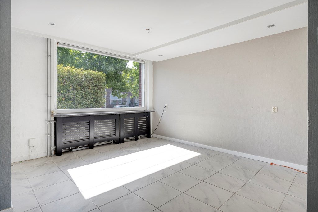 Tussenwoning te koop: Ellecuylgaard 104B, Maastricht