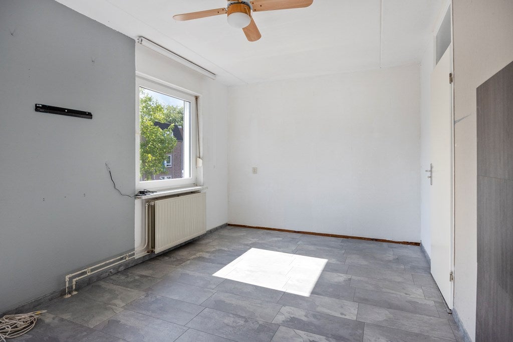 Tussenwoning te koop: Ellecuylgaard 104B, Maastricht