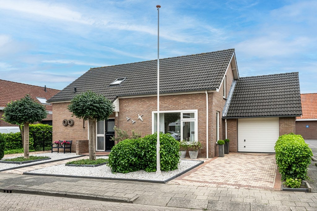 Huis Zuid Achterweg 25 in Ooltgensplaat