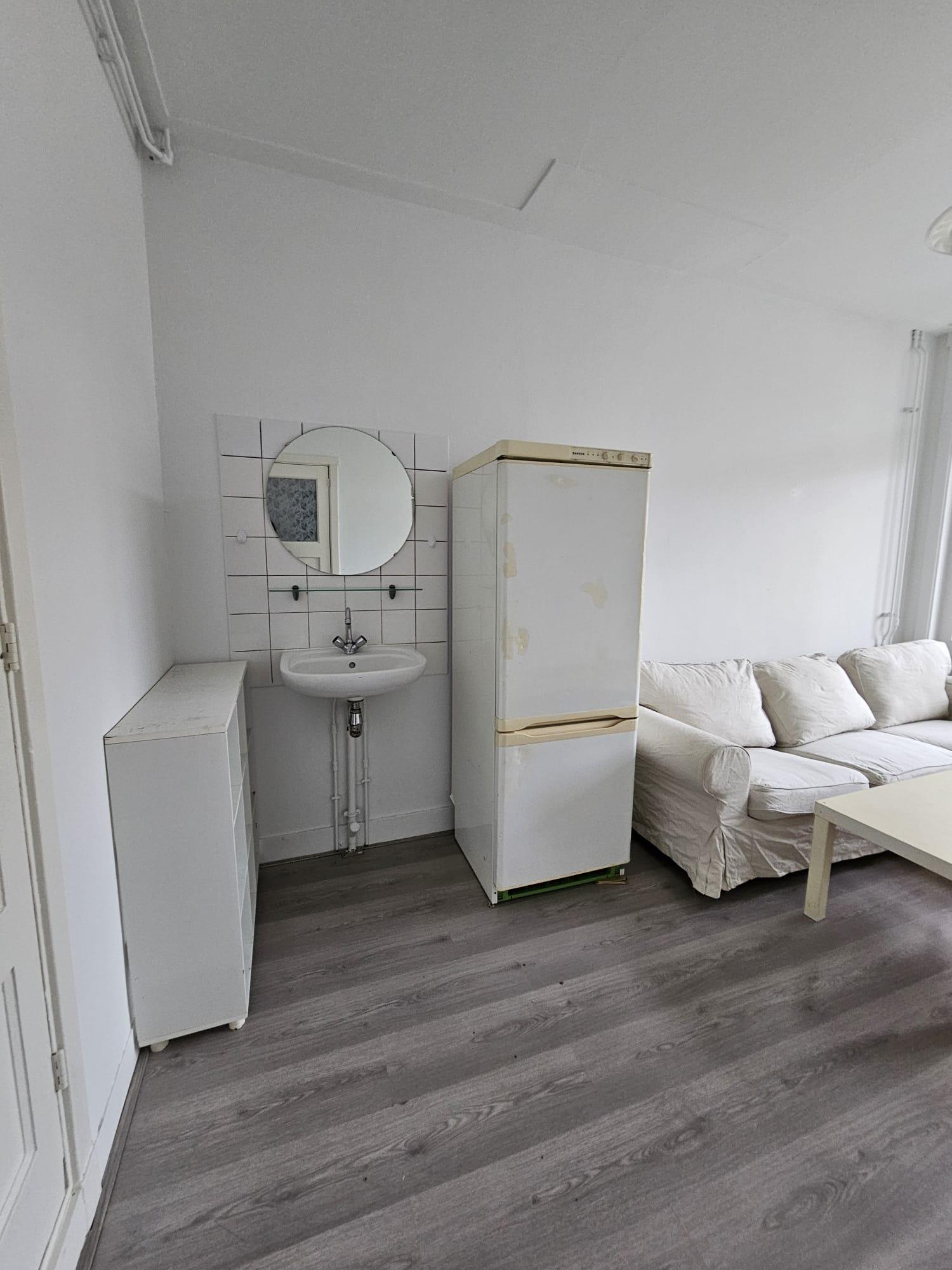 Kamer te huur: Rozenburgsestraat, Schiedam