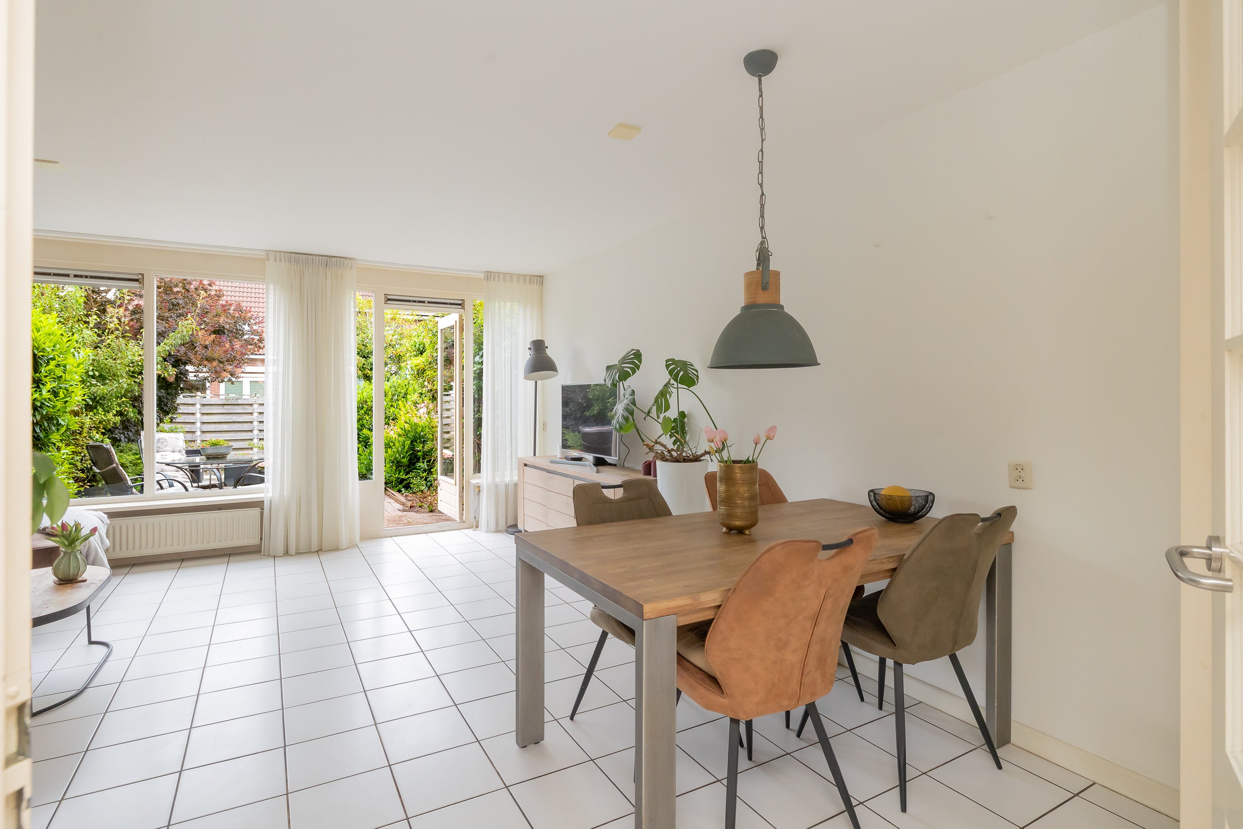 Tussenwoning te koop: Flevomeer 29, Uithoorn