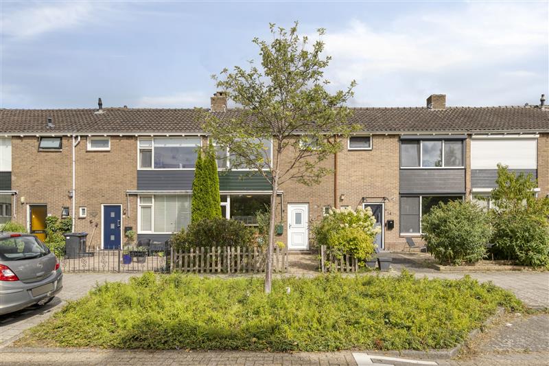 Tussenwoning te koop: Sportlaan 16, Purmerend