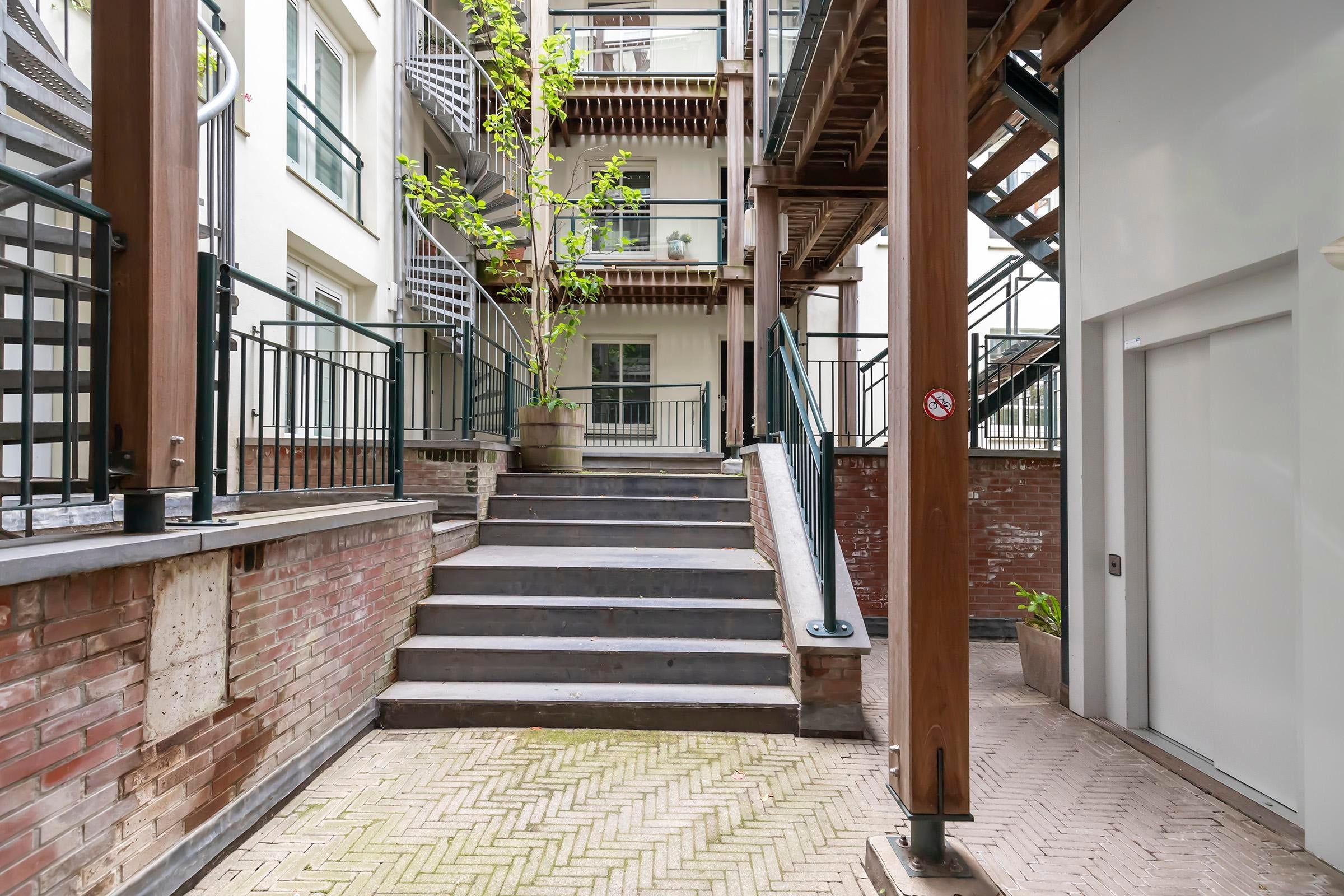 Te huur Appartement Nieuwe Uilenburgerstraat 7 F in Amsterdam
