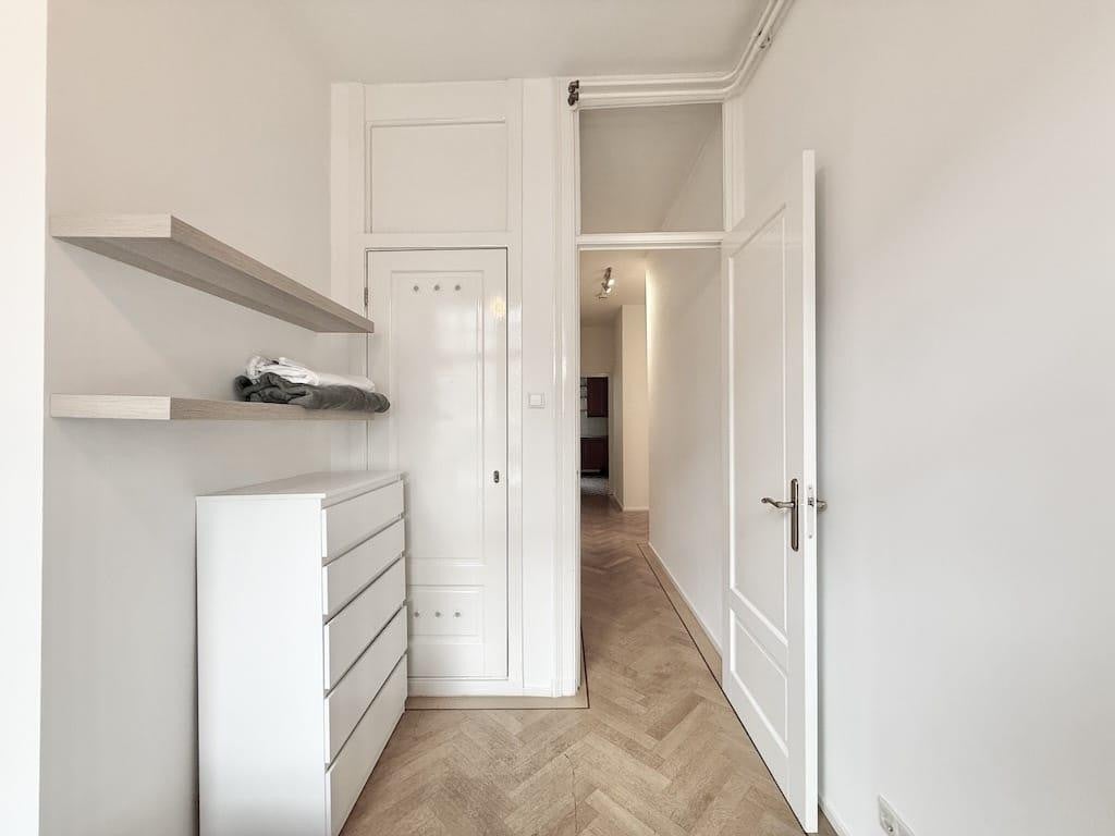 Woning te huur: Van Baerlestraat, Amsterdam