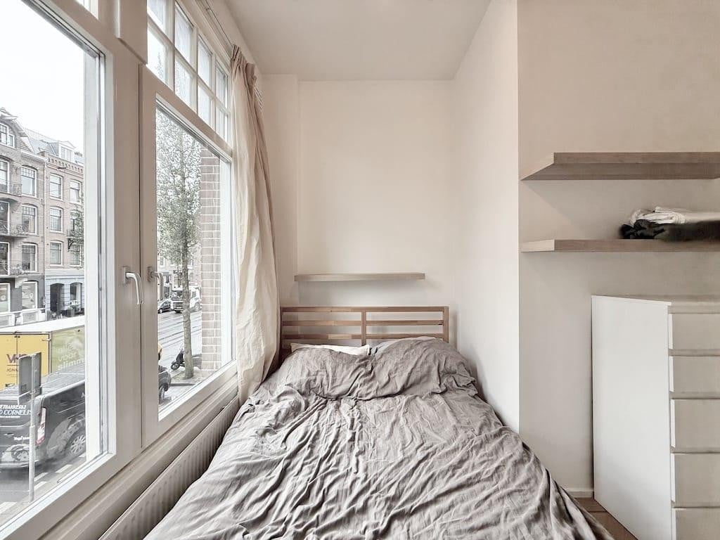Woning te huur: Van Baerlestraat, Amsterdam