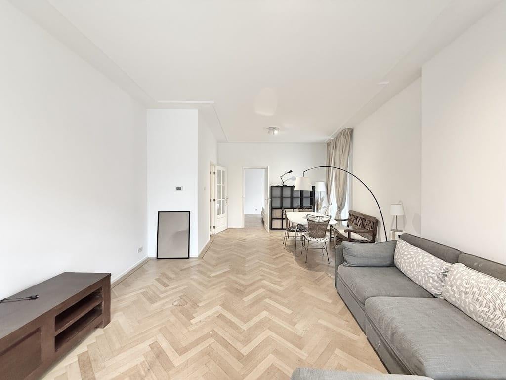Woning te huur: Van Baerlestraat, Amsterdam