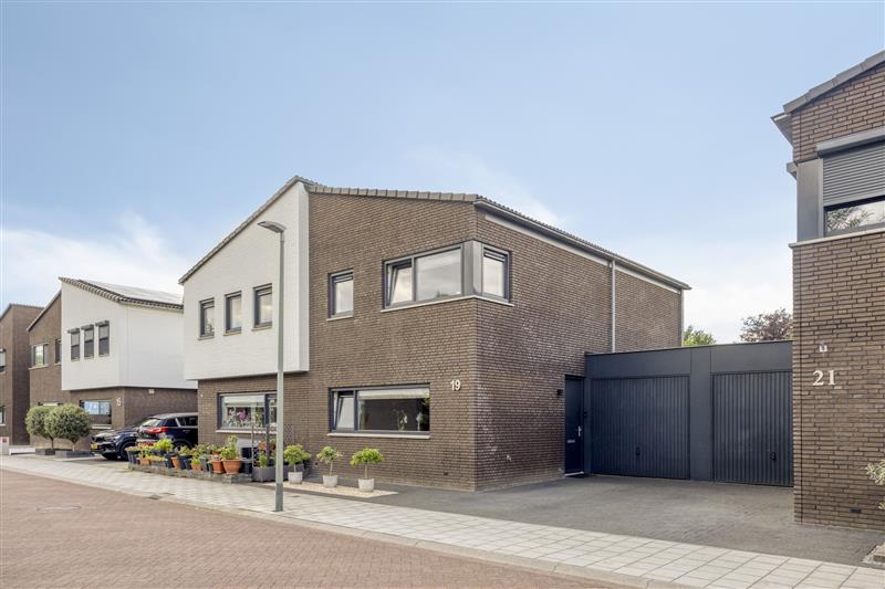 Huis Langs de Beek 19 in Roermond