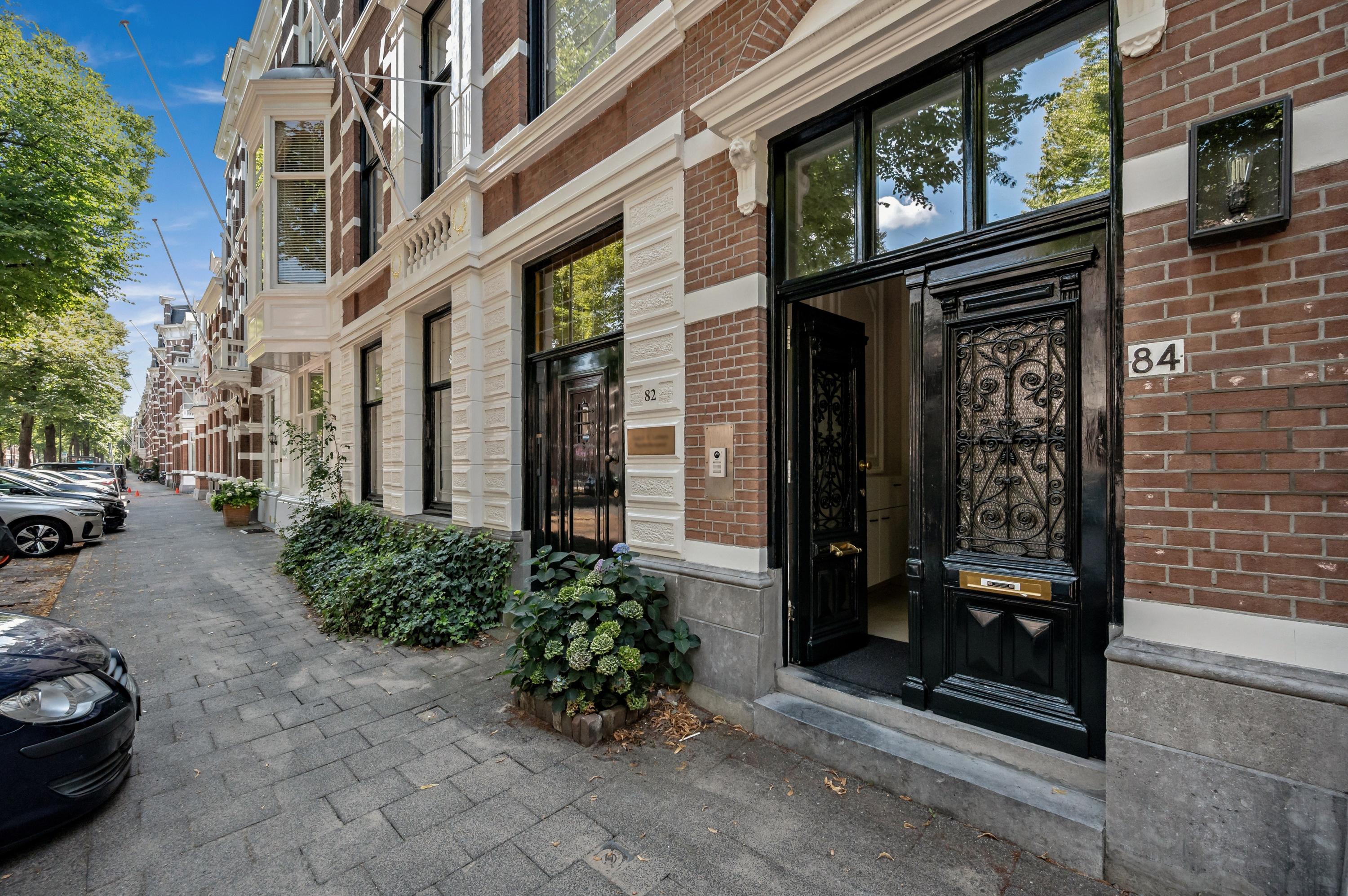 Tussenwoning te huur: Jan van Nassaustraat 84, 'S-Gravenhage