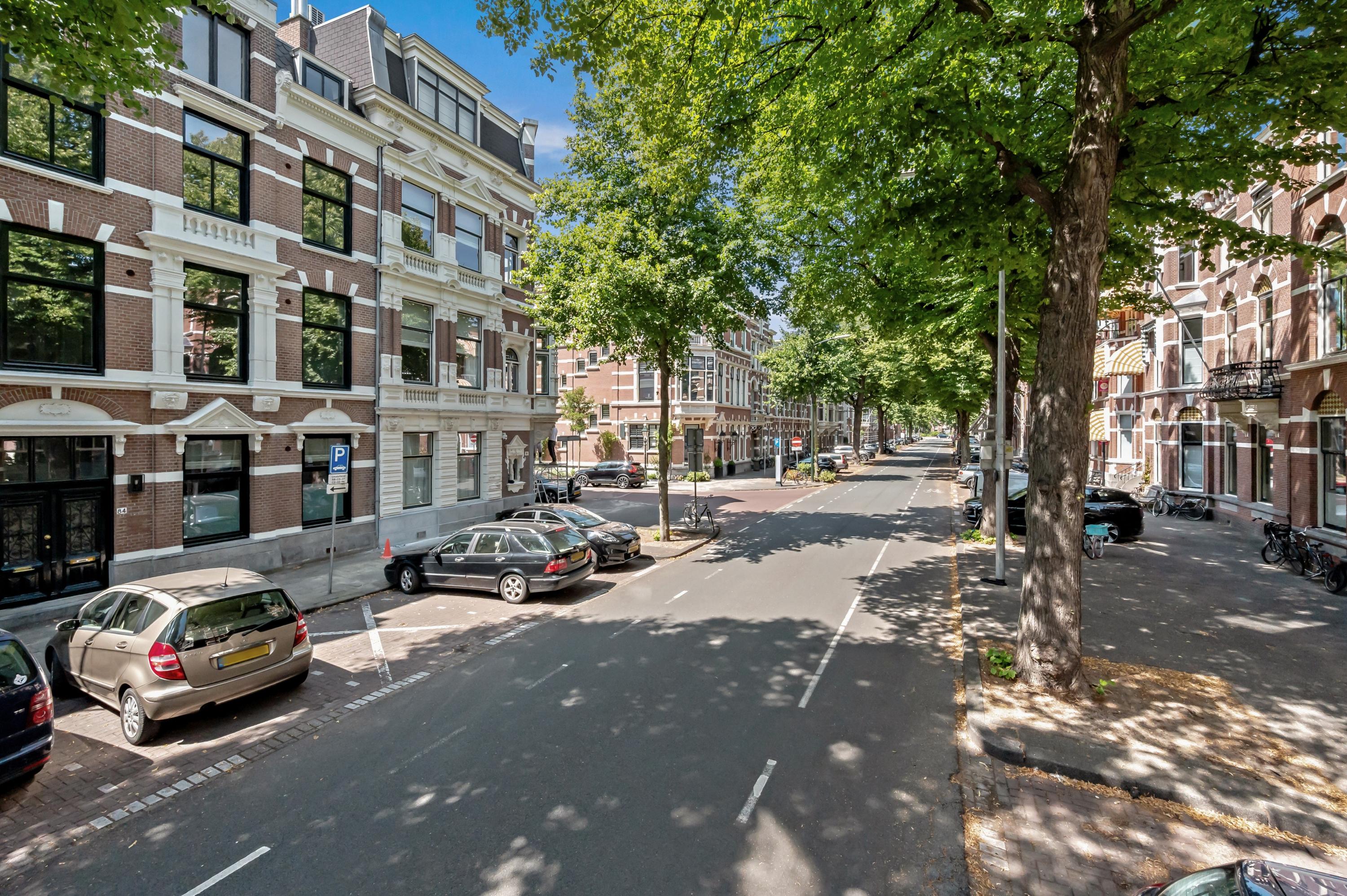 Tussenwoning te huur: Jan van Nassaustraat 84, 'S-Gravenhage