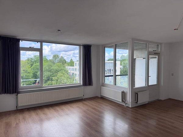 Flat Aartsbisschop Romerostraat 189 in Utrecht