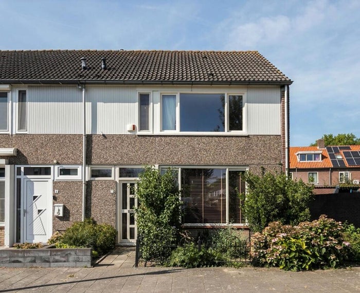 Van Ruysdaelstraat 2