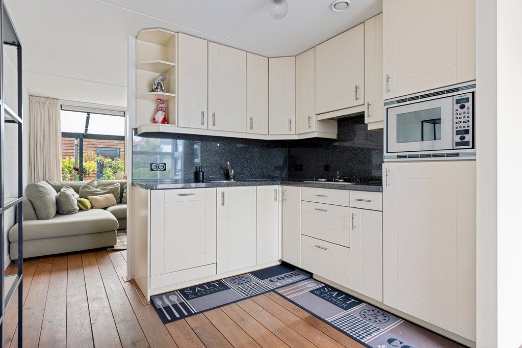 Tussenwoning te koop: Alard du Hamelstraat 13, Eindhoven