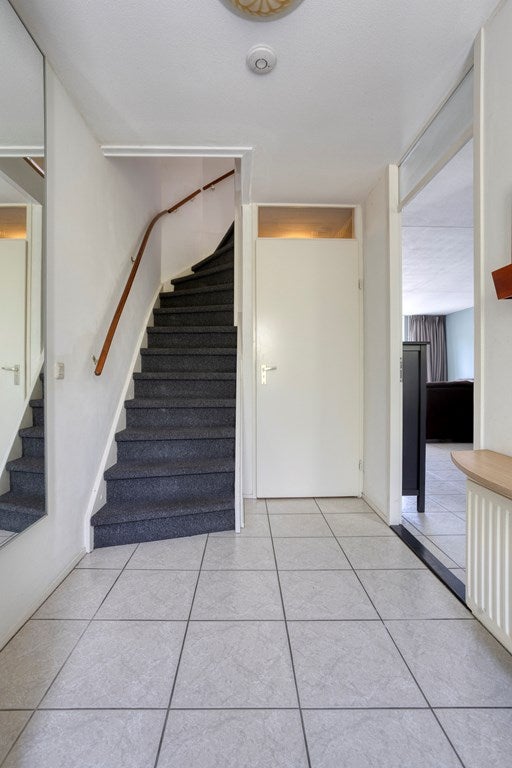 Tussenwoning te koop: Middachtenlaan 46, Almere