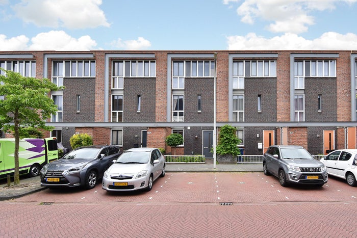 Te huur: Huis Fluitschiplaan 383 in Den Haag